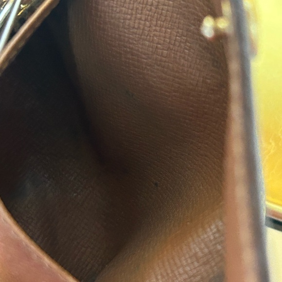 Louis Vuitton Brown and Gold Monogram Trifold Key Holder Approx. 4 x 2 - Picture 5 of 7